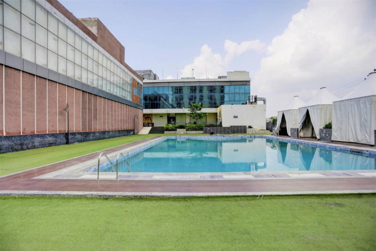 Spot On 81164 San International Hotel Bangalore Exterior foto