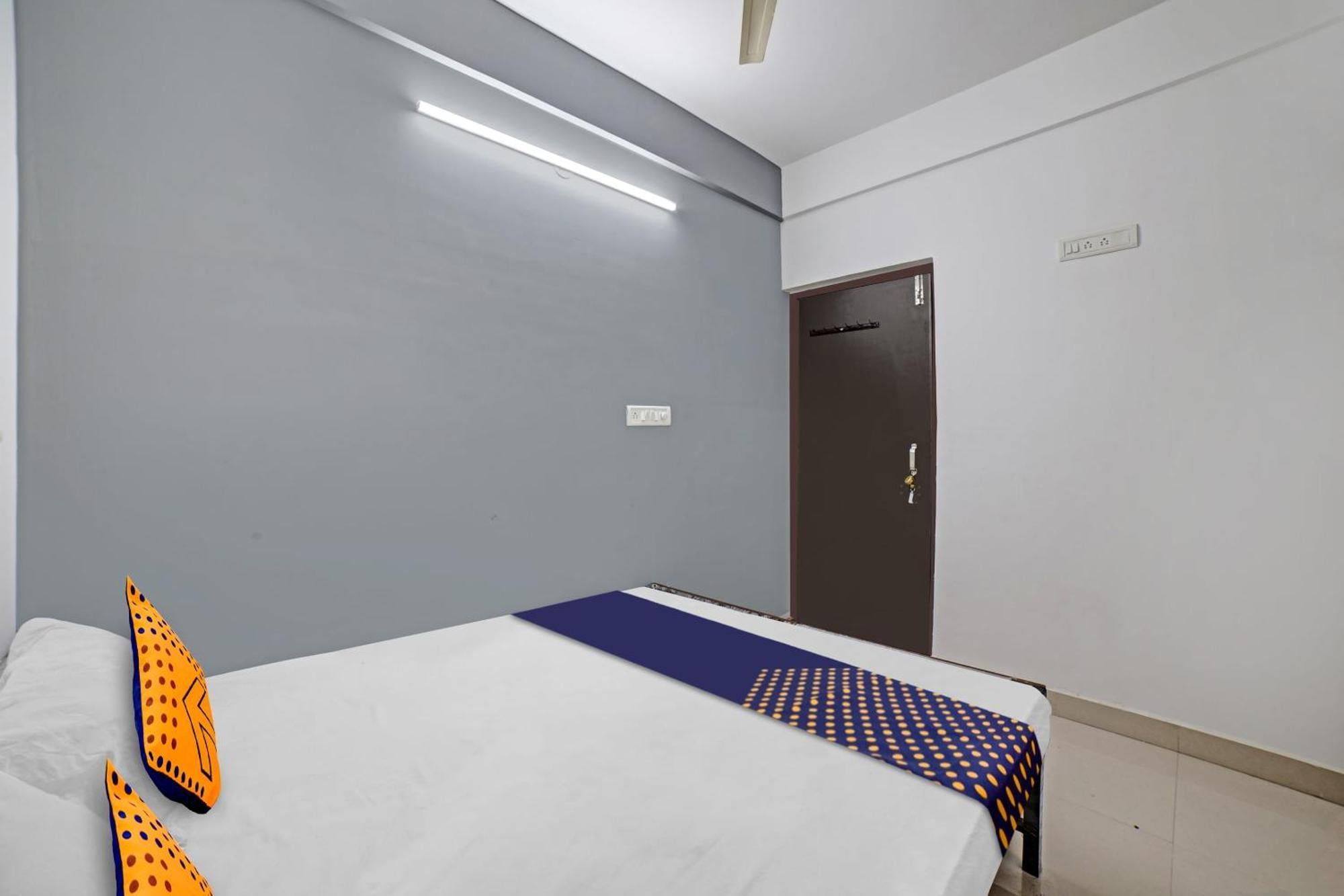 Spot On 81164 San International Hotel Bangalore Exterior foto